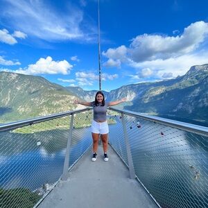 Meet your Posher, Emma